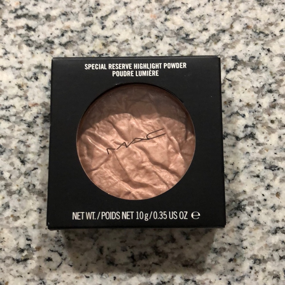 MAC Special Reserve Highlight Powder in Rose Ole